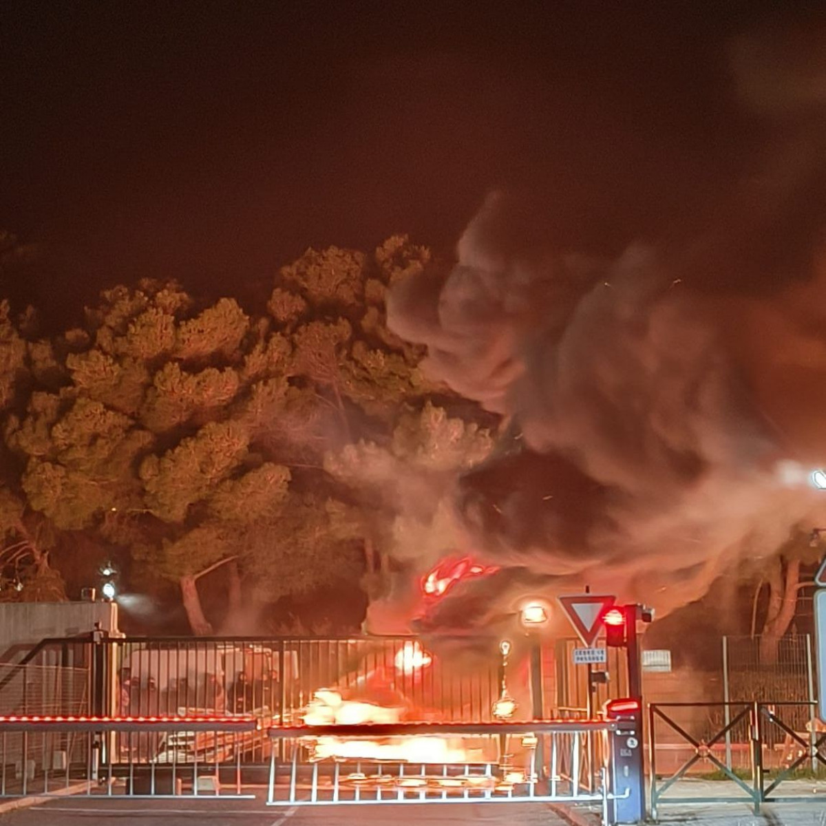 Le Club apporte son soutien à toute l’équipe de Midi Libre